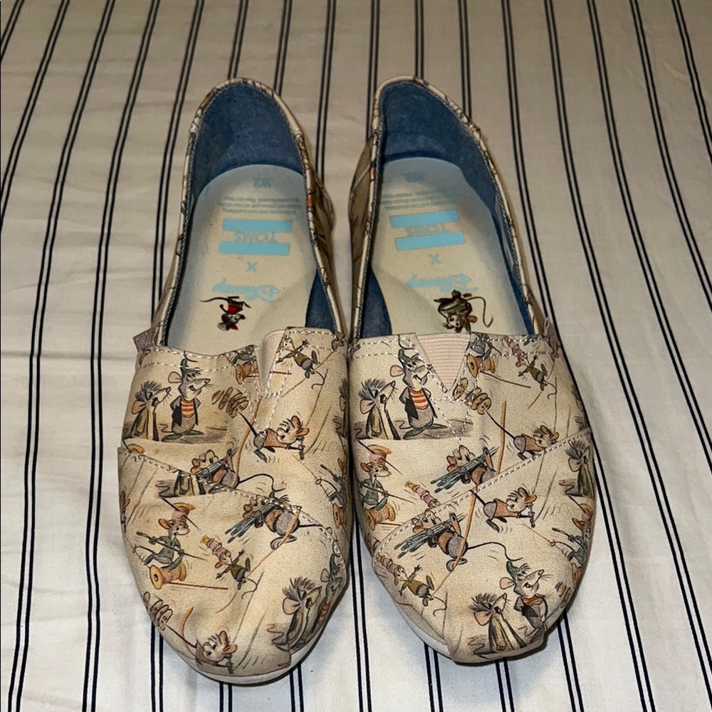 Toms Beige Canvas Disney Cinderella Jaq Gus size 9